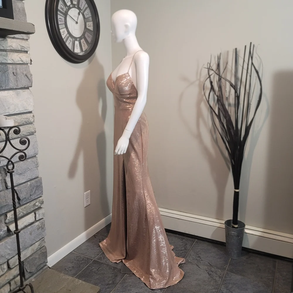 NWT Faviana Glamour Rose Gold Mermiad V-neck Spaghetti Strap Formal Dress Size 8 - Picture 4 of 14